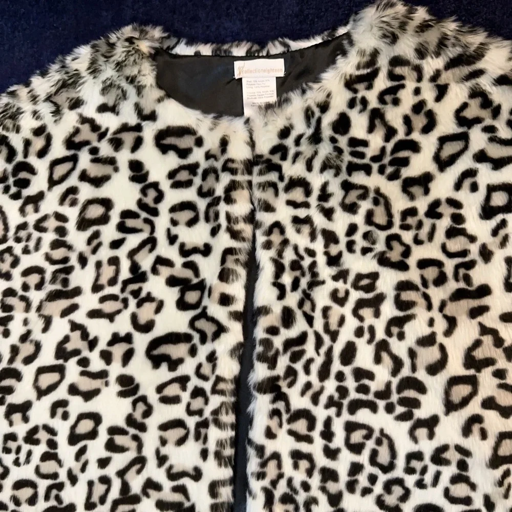 Collection XIIX Leopard Print Cape
